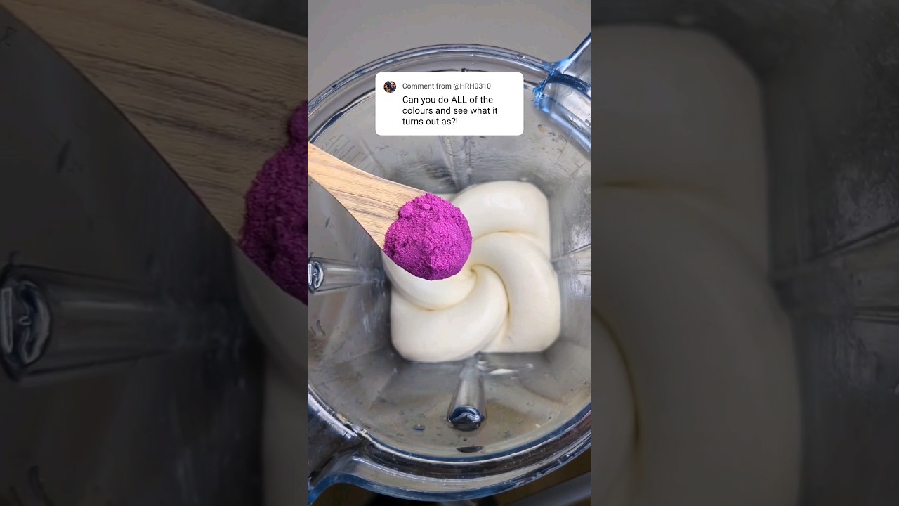 I added all of my natural food coloring to a smoothie and this is the result😍