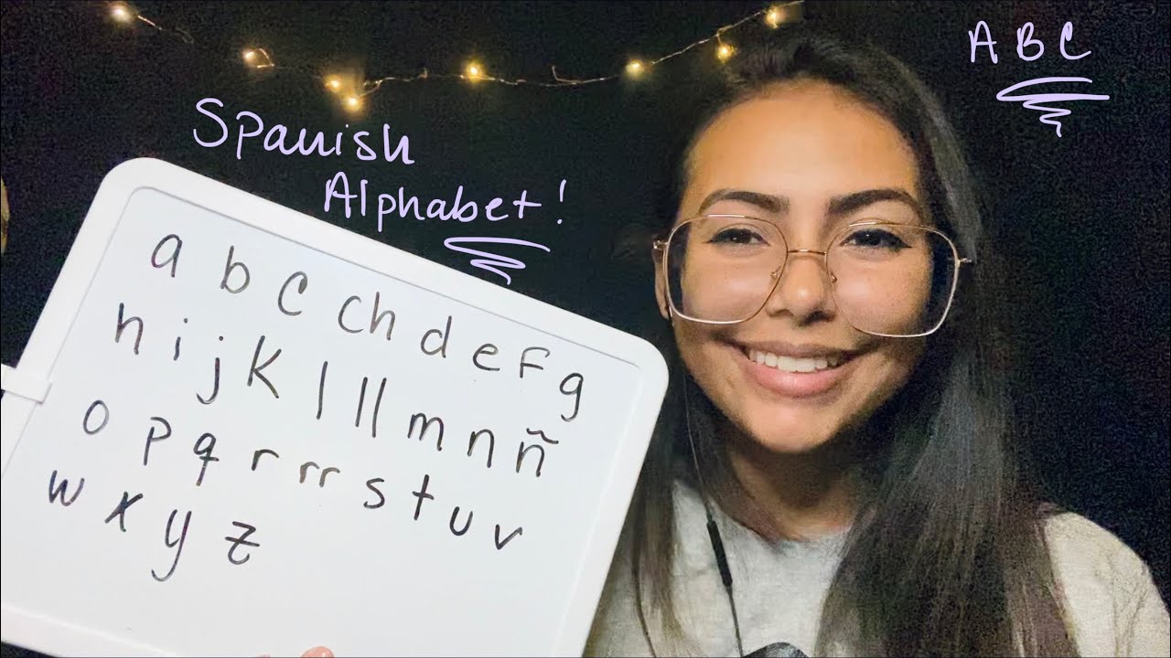 ASMR Whispering the Spanish Alphabet 👩🏽‍🏫🔤