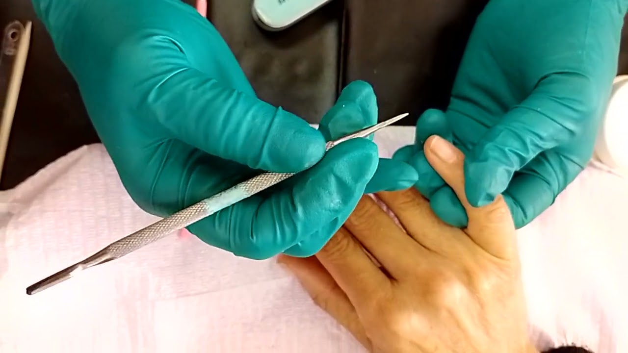 Manicura al seco o spress para uñas postizas y tips Por la profesora Zoraida Plasencia.