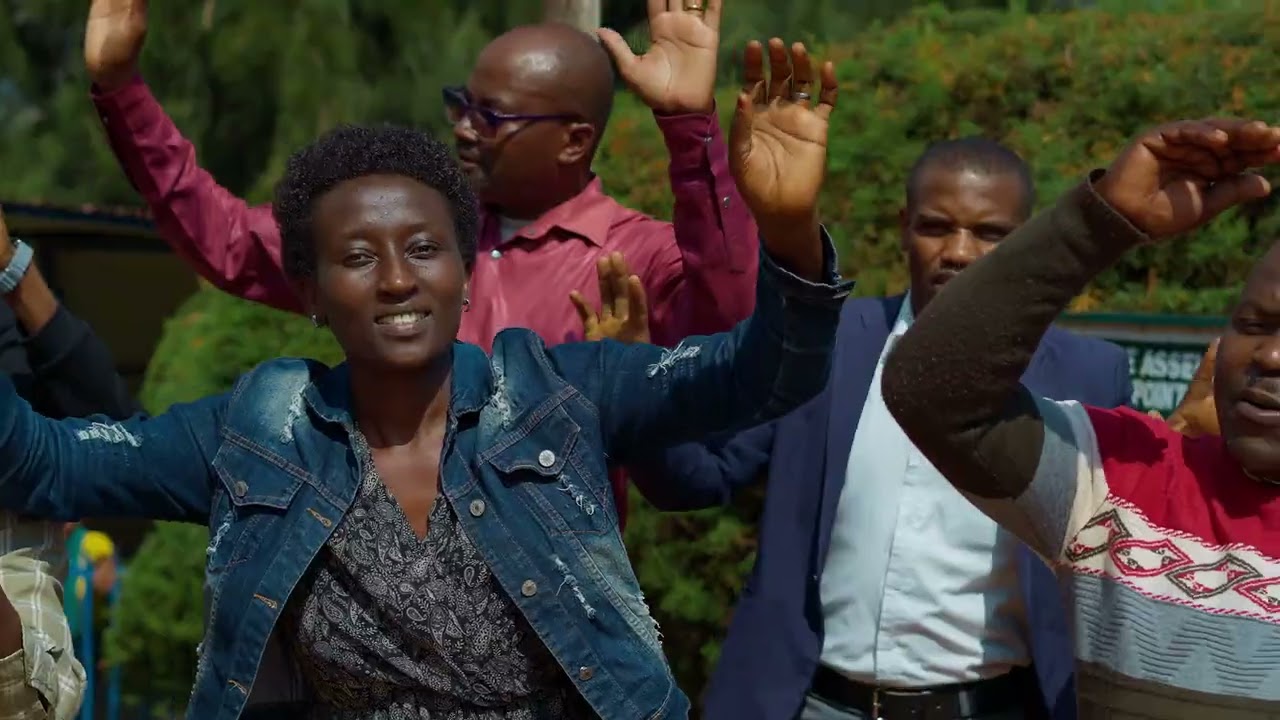 Ndashaka Kuvuga Ibyawe by Chorale St. Jean de Murunda  [Official Music Video]4k