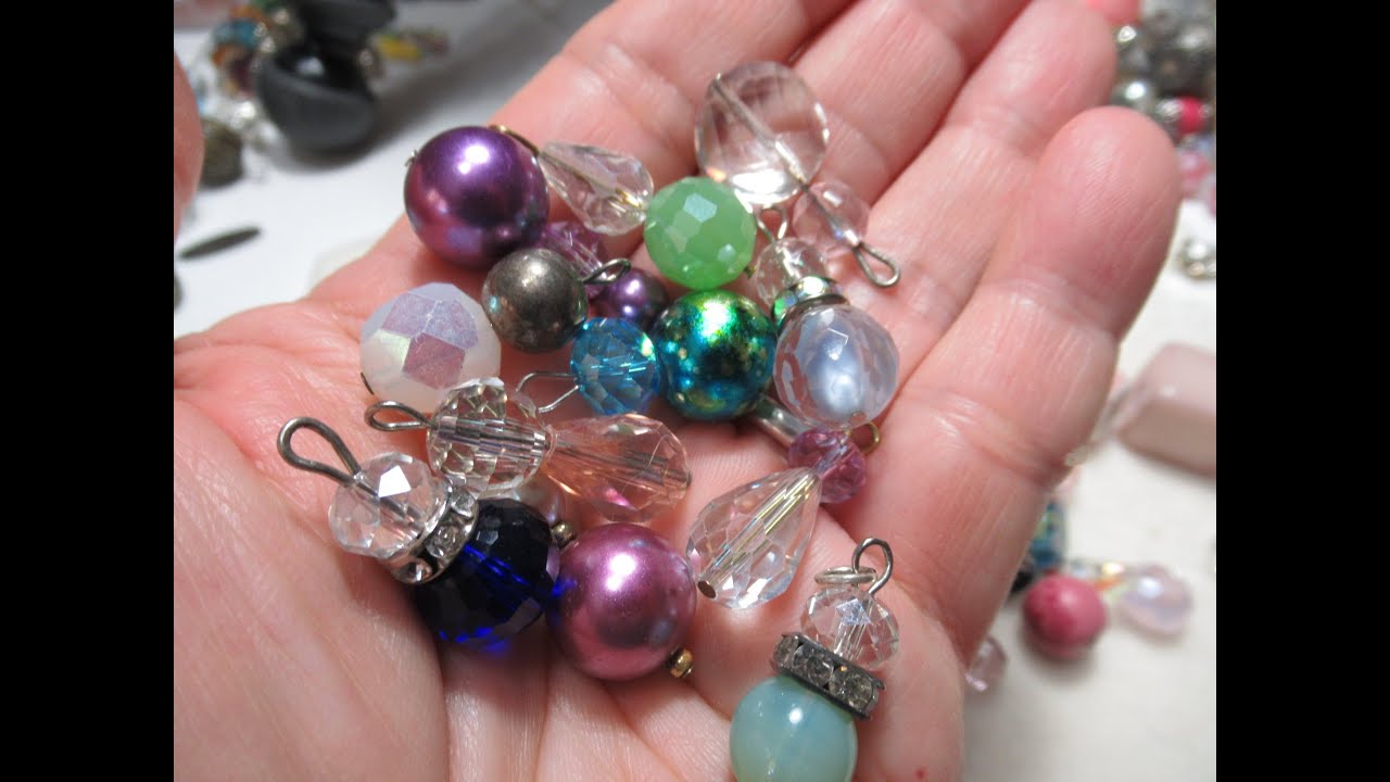 Beaded charms for beginners, how to make beaded charms , using beads to make charms, glass charms