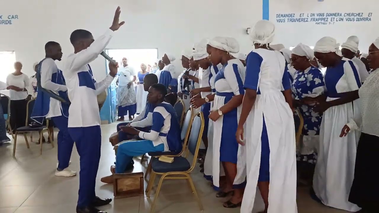 Groupe JE SUIS Exode 3v14 des ADP Libreville GABON Avec le frère Emmar Mathieu
