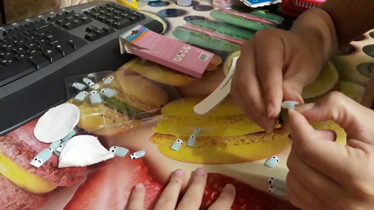 Накладные ногти и фикс-прайса. Клеим, тестируем.