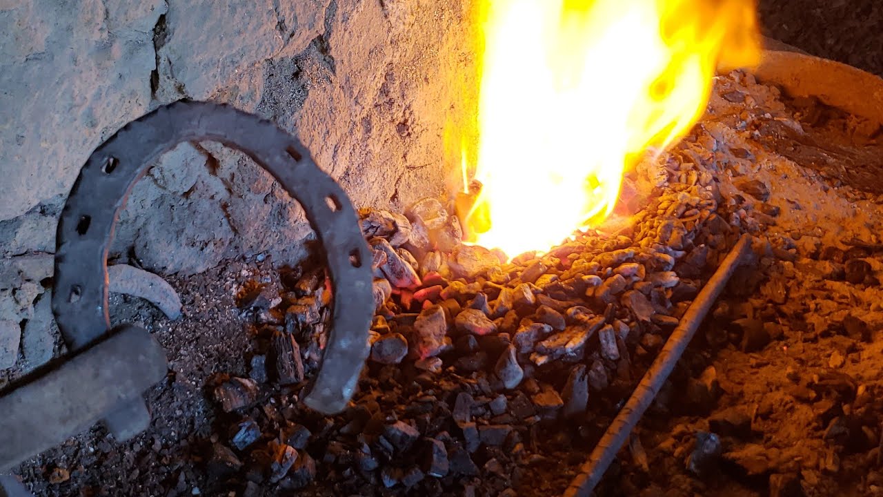 Como se hacen la herraduras de caballo de manera artesanal la palma chalatenango