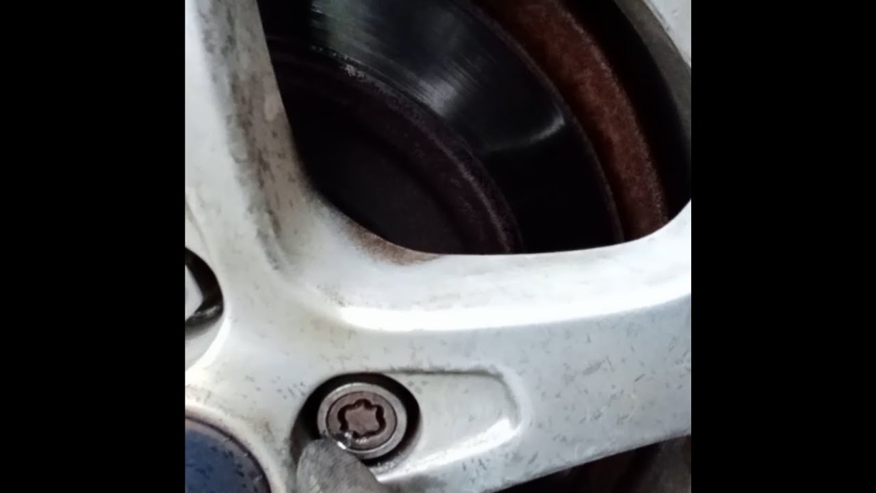 Remove Locking Wheel Nuts  Mondeo MK4