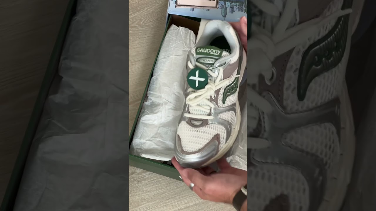 opening my newest sneakers: Minted New York x Saucony ProGrid Triumph 4 #sneakers #summerfashion