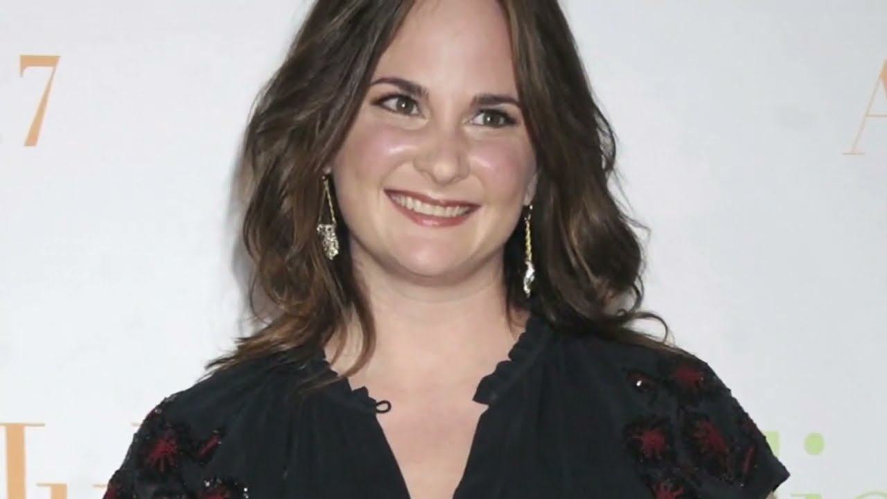 Writer's last tweet before death at 49 raises questions