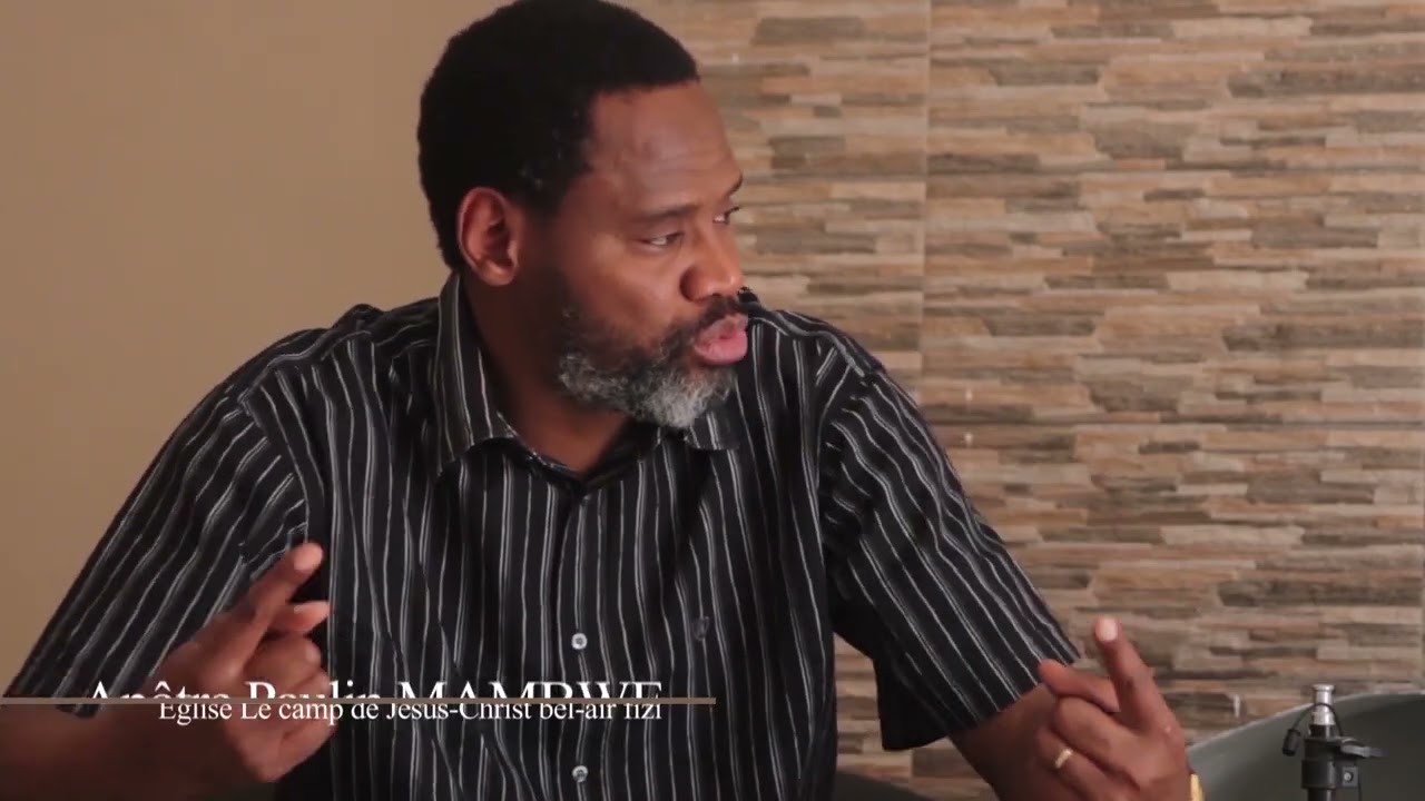 APOTRE PAULIN MAMBWE PARLE DE LA MUSIQUE RELIGIEUSE DANS TOP GOSPEL