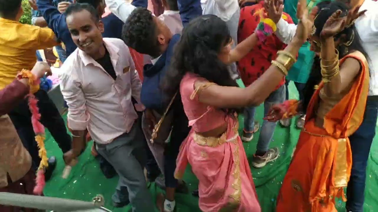 bratio ka jabrdast dance 😍