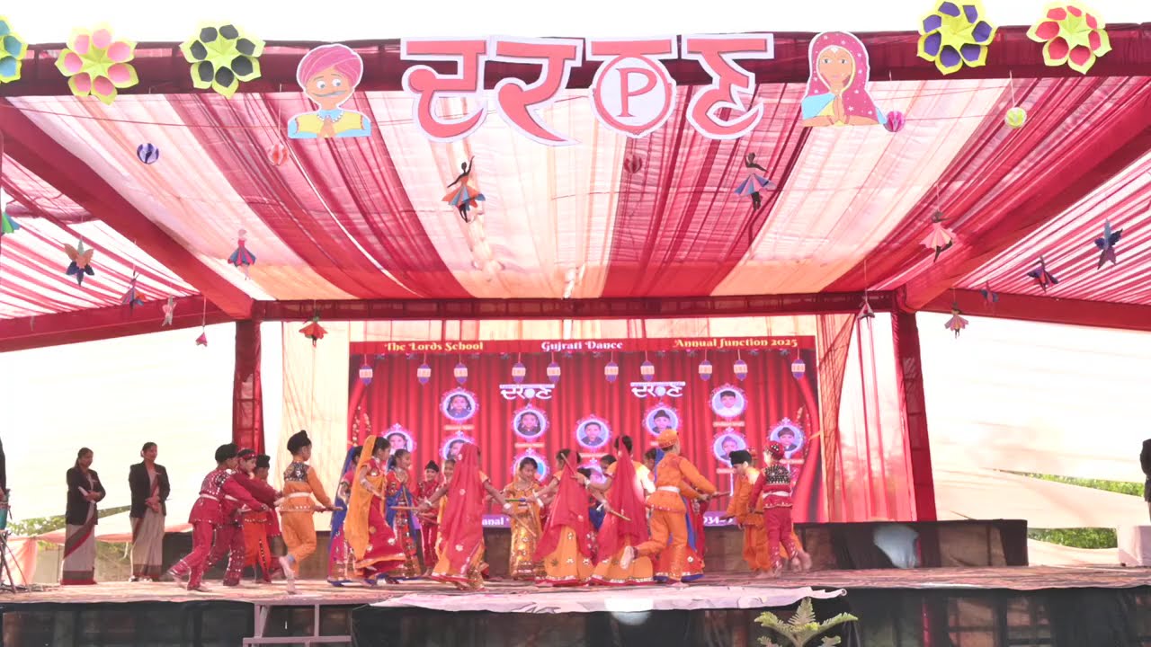 Gujarati Dance | Garba Performance | Darpaṇ 2025 | Annual Function 2025 