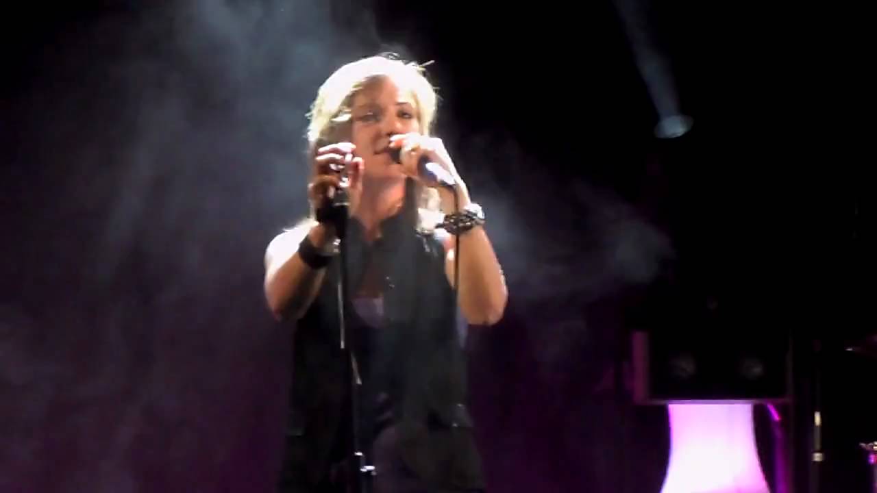 Loredana Errore Concerto Loiano- Dio come ti amo