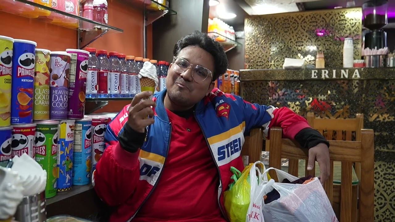 Day 10 - Market of Lal chowk in Kashmir, Bath Gali Food Street | Explore with  @bhukkanawab ​