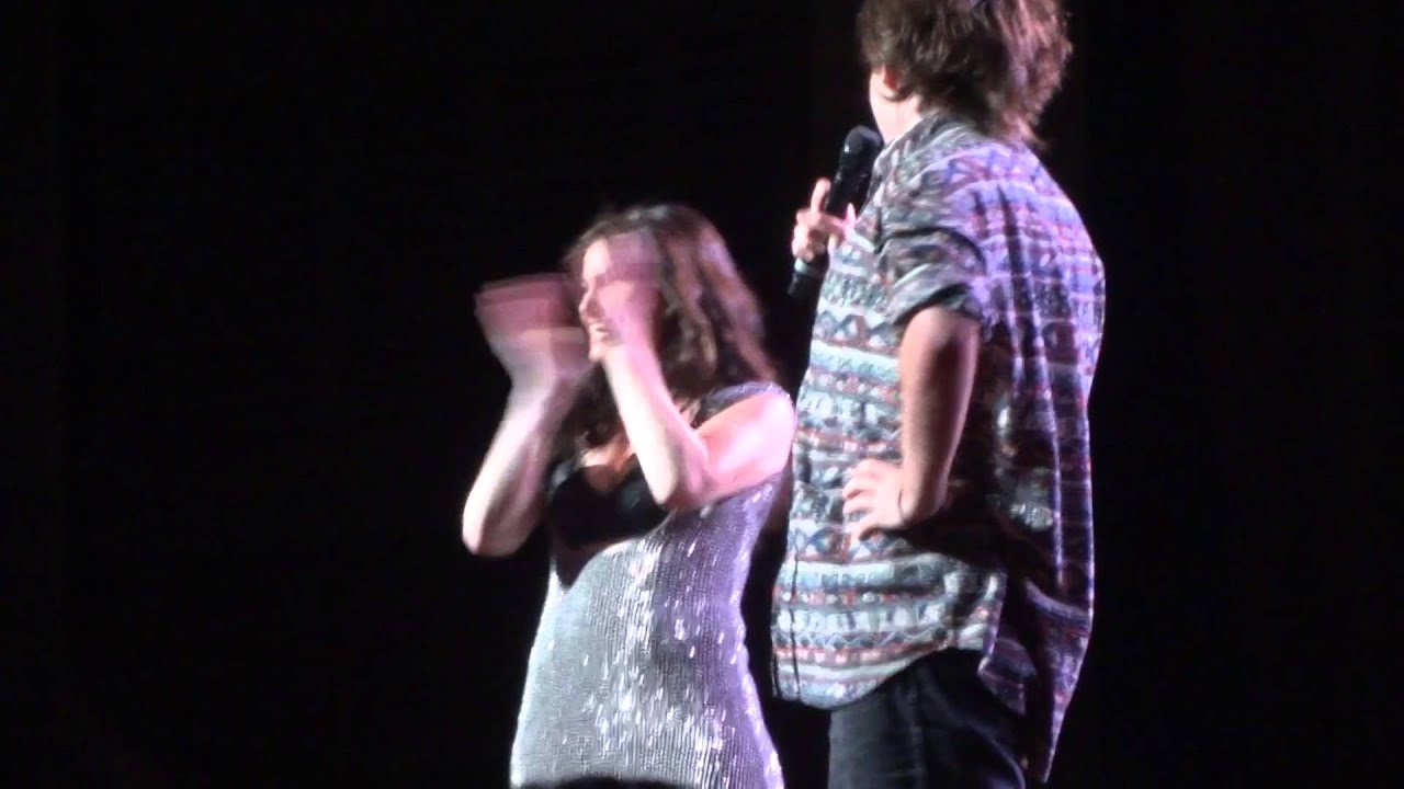 Idina Menzel at Radio City- Take Me or Leave Me