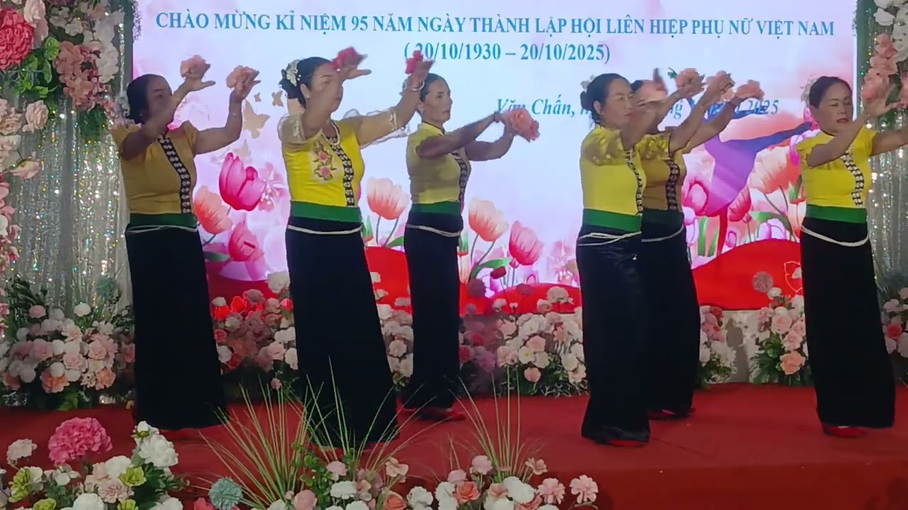 Múa về với bản em Tb : thôn Sơn lọng