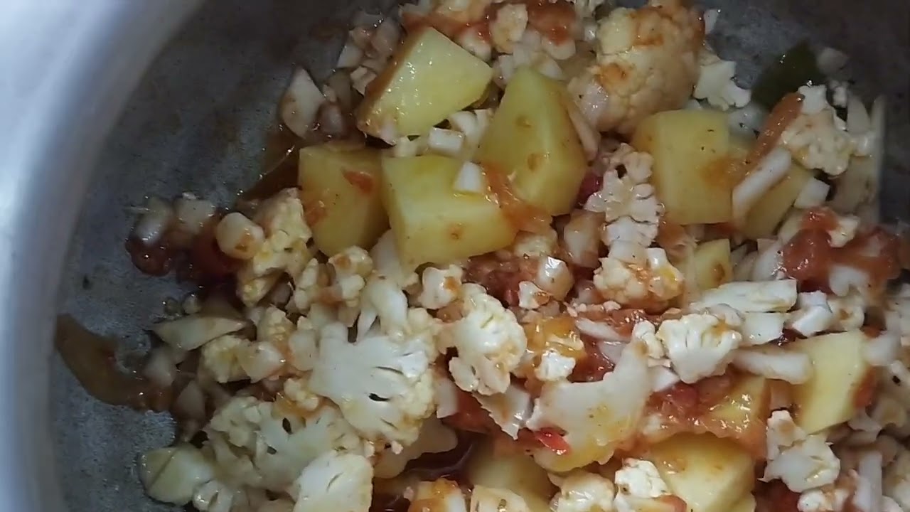 Alo or Gobi Ka testy salan ak bar try lazmi karna 🍽️👍#cooking vedio