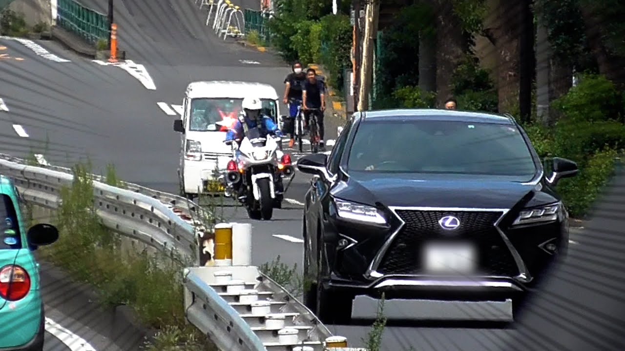 【炎の白バイ取締り7連発！！】白バイが真後ろにいるのに加速するレクサス！今は亡きVFR800PのV型4気筒、最後の咆哮！！後続車を危険に晒しながら身勝手な方向転換など街中にサイレンが響き渡る！！