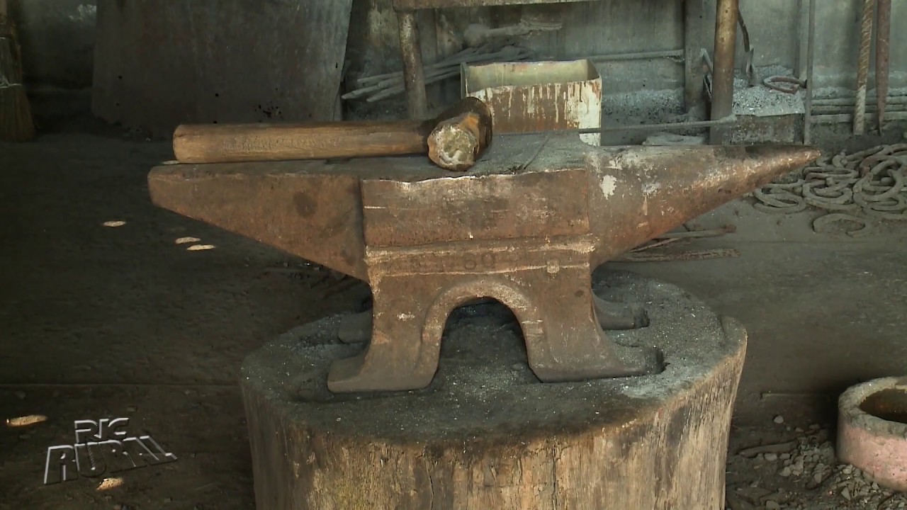 Ferreiro de Maringá atua desde a década de 70 com profissão milenar