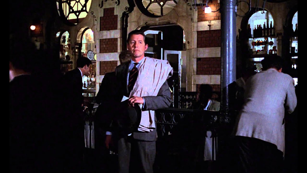 Train arrives at Zagreb - From russia with love 1963