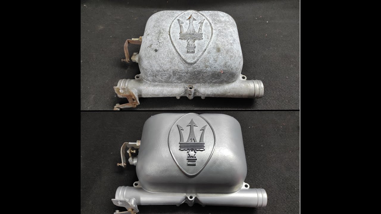 Coperchio aspirazione Maserati Biturbo 424 - pulizia e restauro - Vapor Blasting Italia