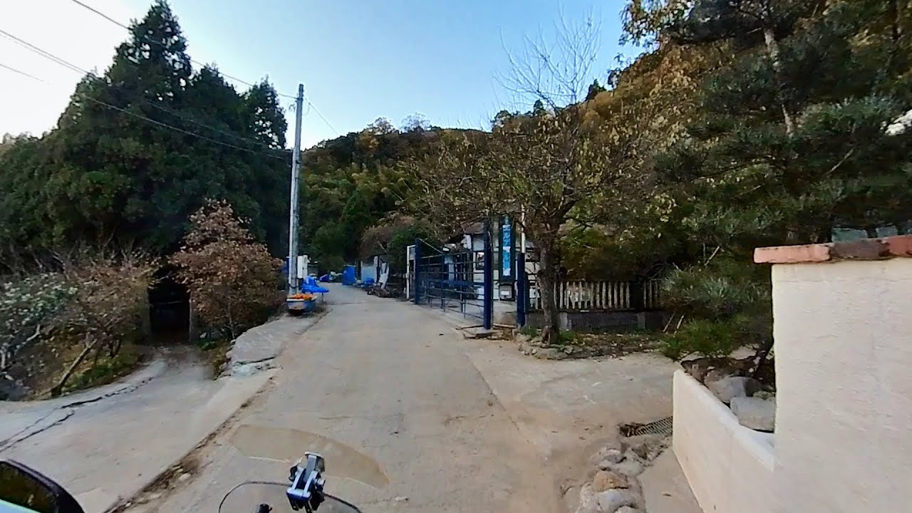 旧パナウェーブ跡地、現在エルアール出版を訪ねる