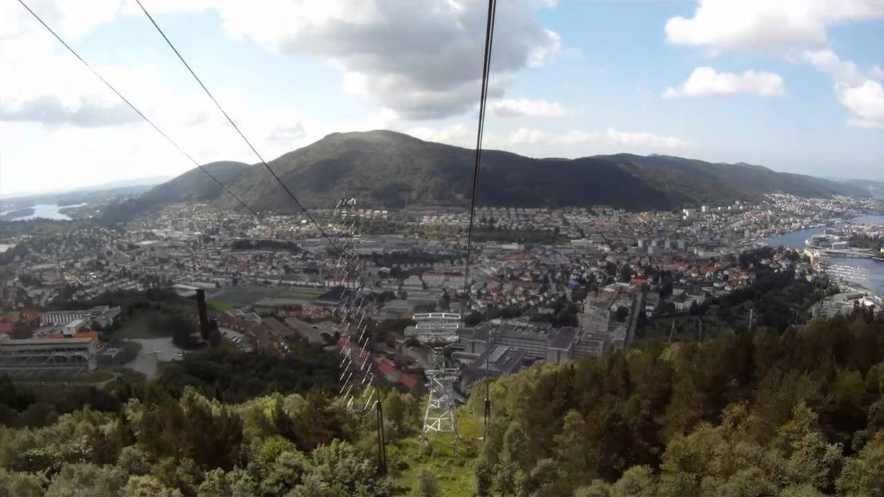 En sommer uten regn, Dag 2: Bergen by