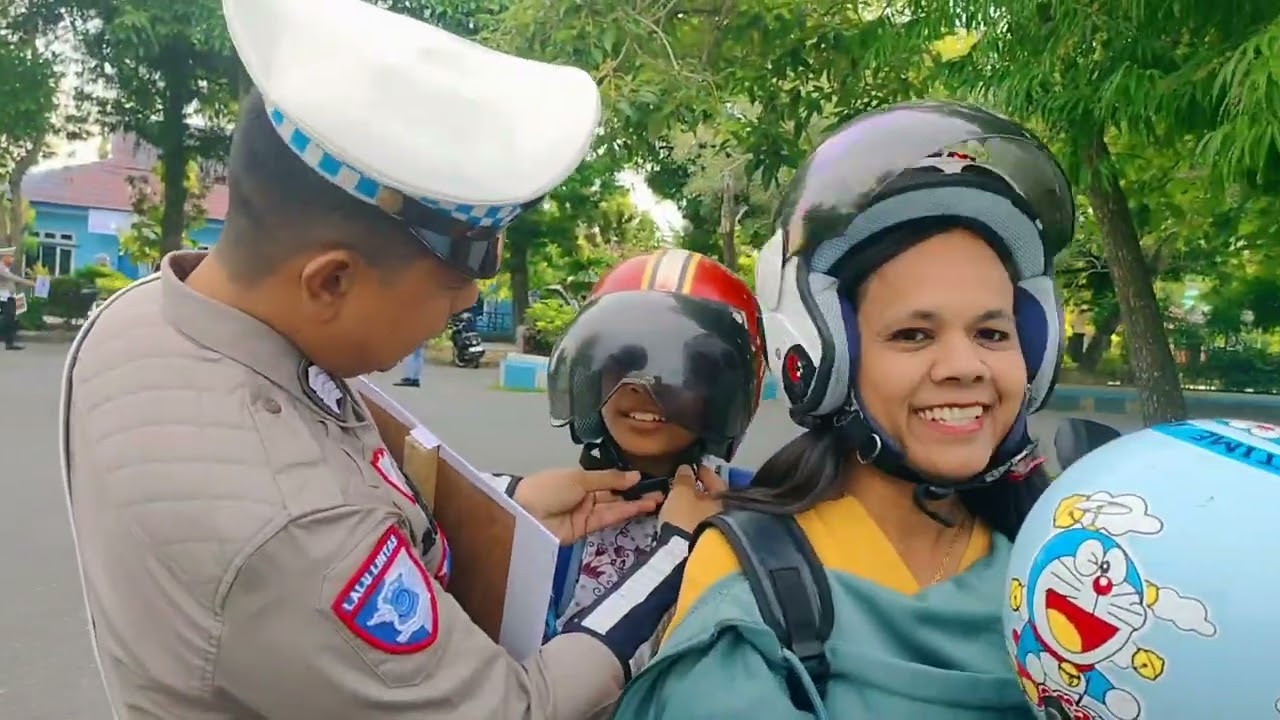 Wajib Helm SNi