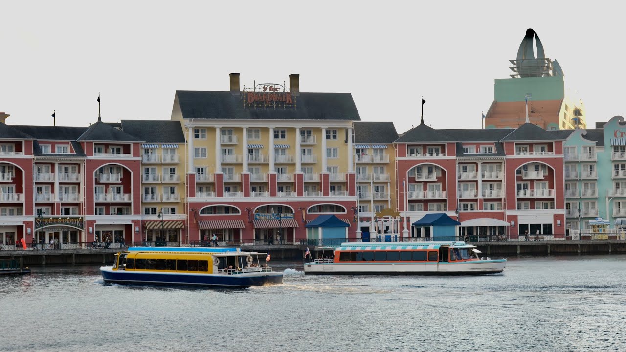 EPCOT Resort Area Crescent Lake December 2025 Sights & Sounds in 4K | Walt Disney World Florida 2025