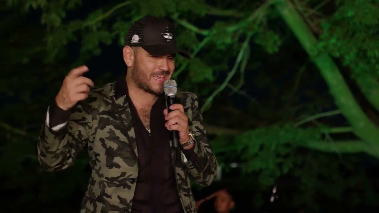 El Komander - Estilo SL (Belikeando En Vivo)