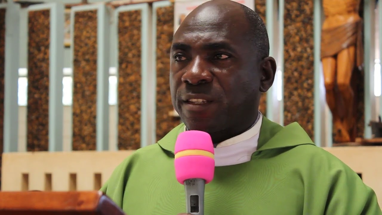 ST DONOZIO CHOIR IS THE BEST +HOMILY BY FR. BONNY SSEBYANZI AT MULAGO PARISH