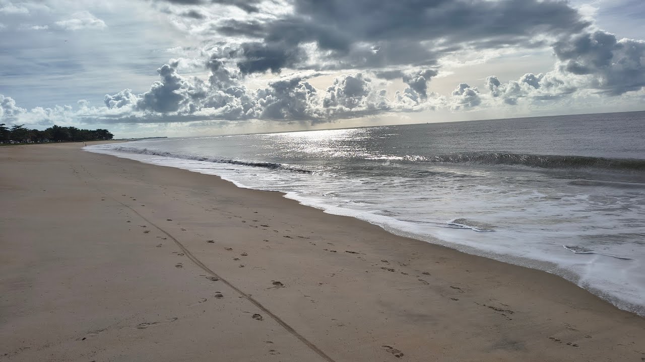 Domingou cedo na cidade. O nascer do Sol mais bonito do Brasil.