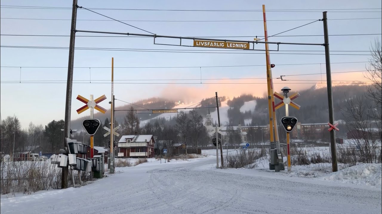 Järnvägsövergång Duved // Railroad crossing