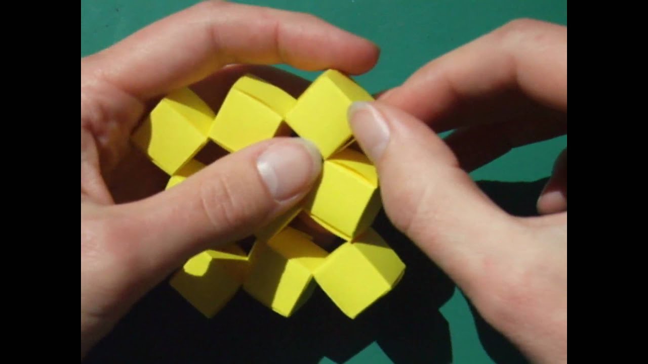 papercraft - moving cubes (no tape) - tutorial - dutchpapergirl