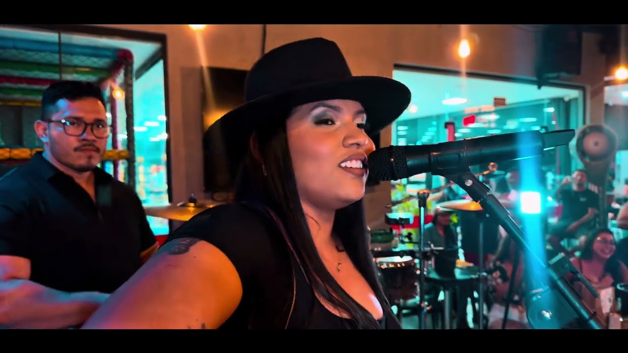 MEDLEY - CHORAM AS ROSAS/ SE NÃO TIVESSE IDO ( BRUNO E MARRONE) - MARCELA DINIZ ACÚSTICO PRA BEBER.