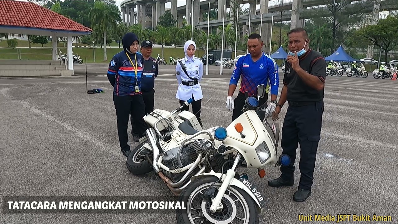 SEGMEN: VLOG TRAFIK # 5 - TEKNIK MENGANGKAT MOTOSIKAL BERKUASA TINGGI