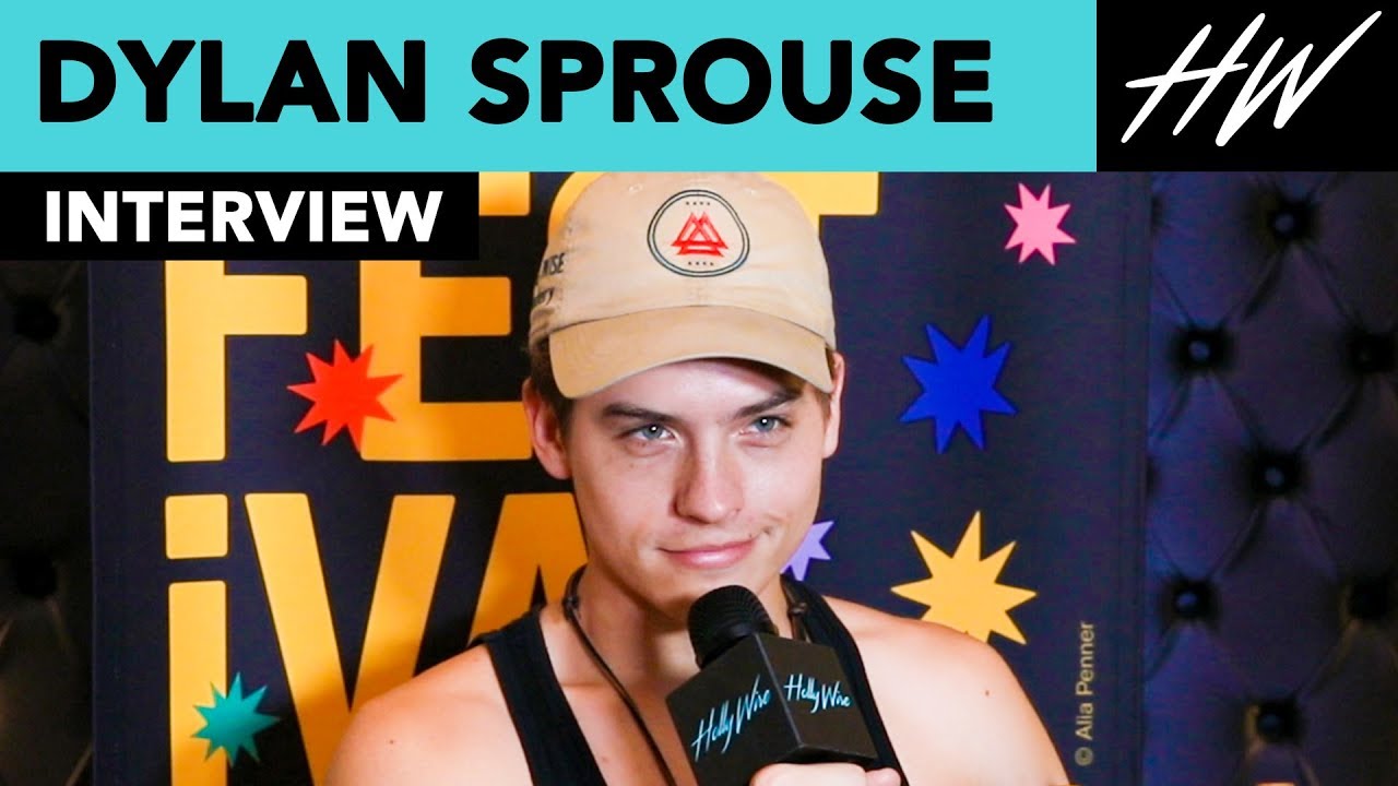 Dylan Sprouse Reveals His Secret Kiss Technique with the cast of 