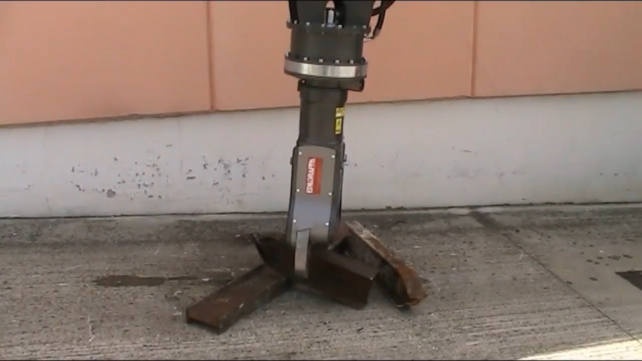 Cisaille hydraulique 85T pour mini-pelle hybride - DUMATOS LOCATION