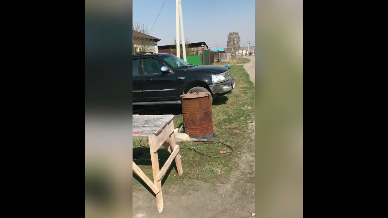 Прямой выхлоп на 76-й трубе Ford Expedition