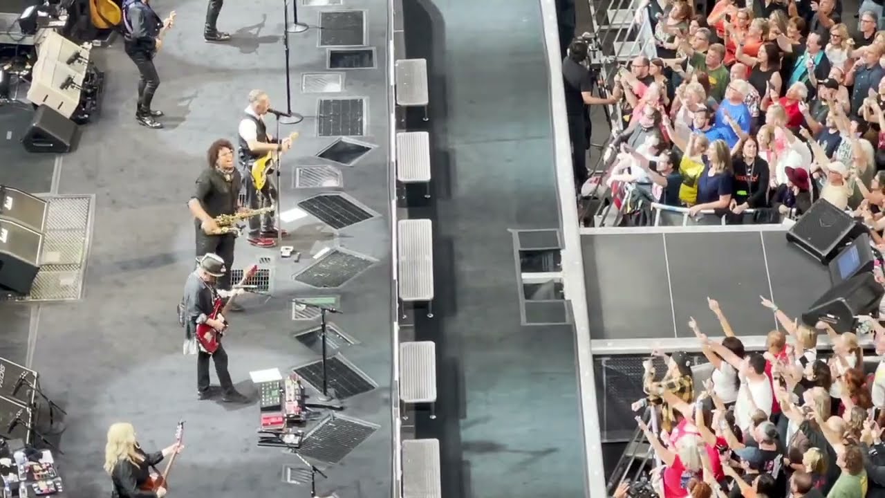 BRUCE SPRINGSTEEN - Born To Run - Montreal, QC - Oct 31 2024