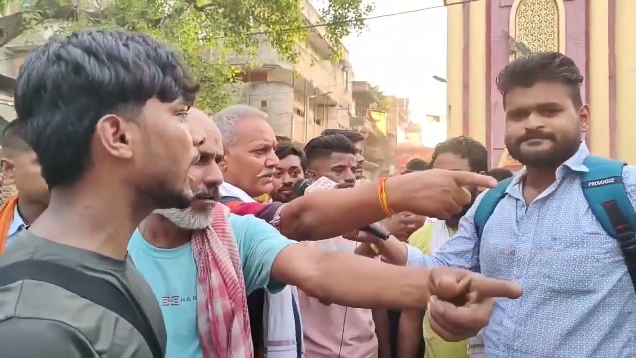 Gaya me Traffic DSP ek auto driver pitaUske baad auto driver strike pr  @gayacity1683