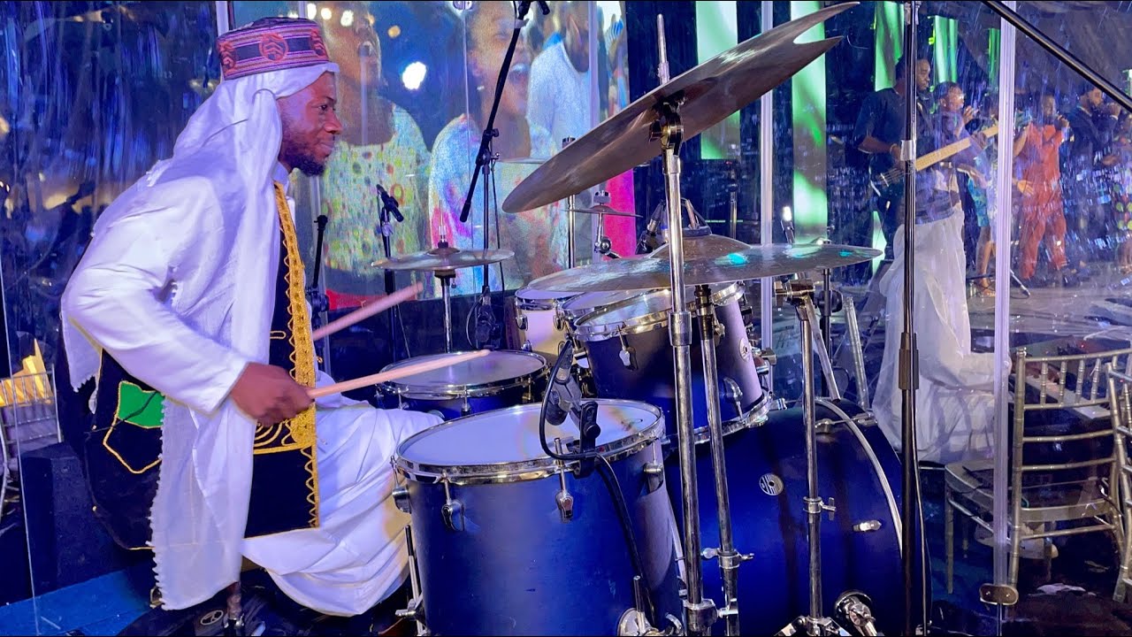 CHURCH SERVICE TURNS INTO A CONCERT 🔥 🔥 SEE WHAT HAPPENS (CCI Abuja)