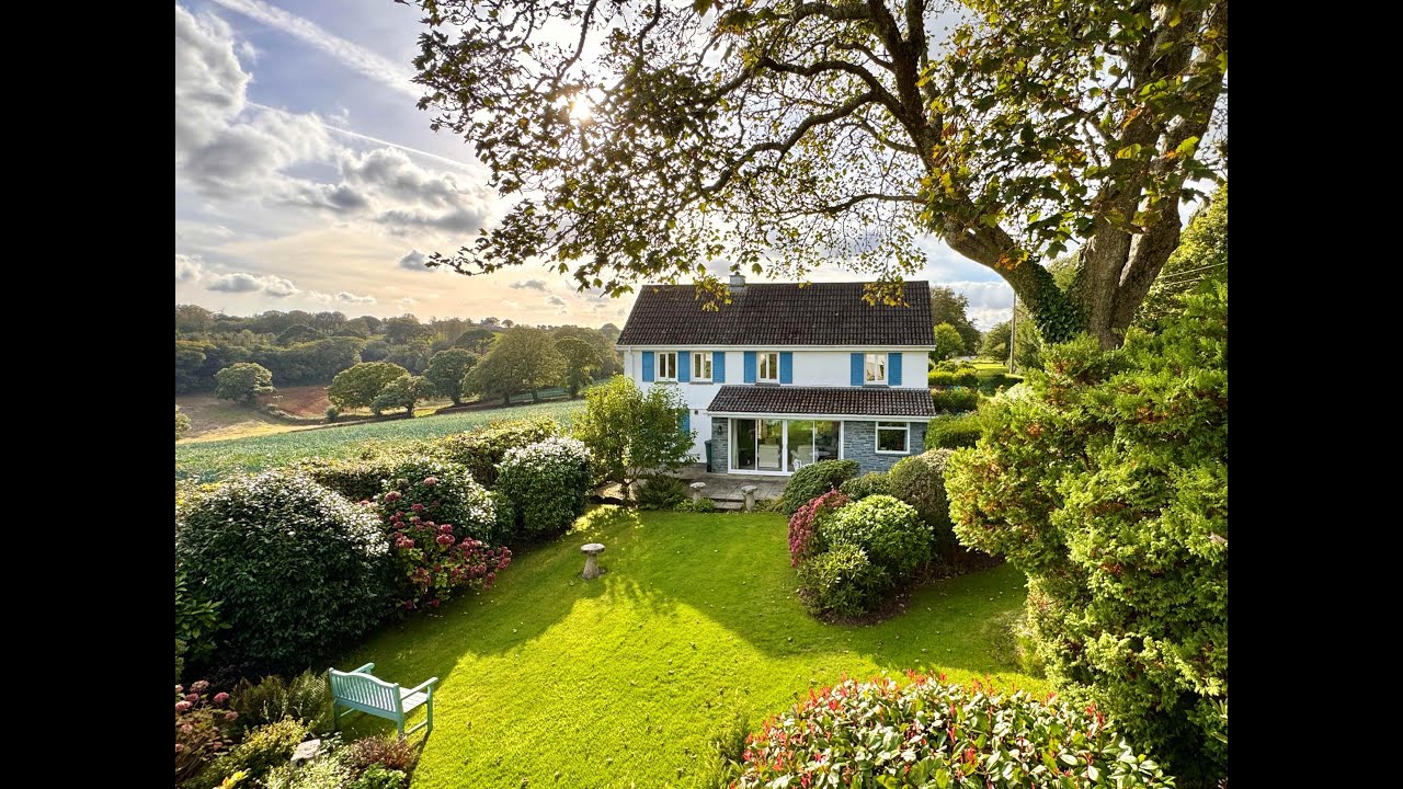 Trewinnard Road, Perranwell Station - A spacious four double bedroom detached family house...