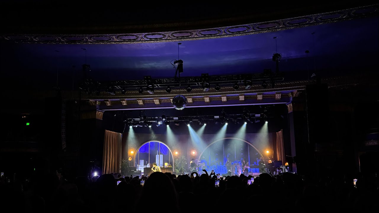 SOMBR CONCERT VLOG YAY!!