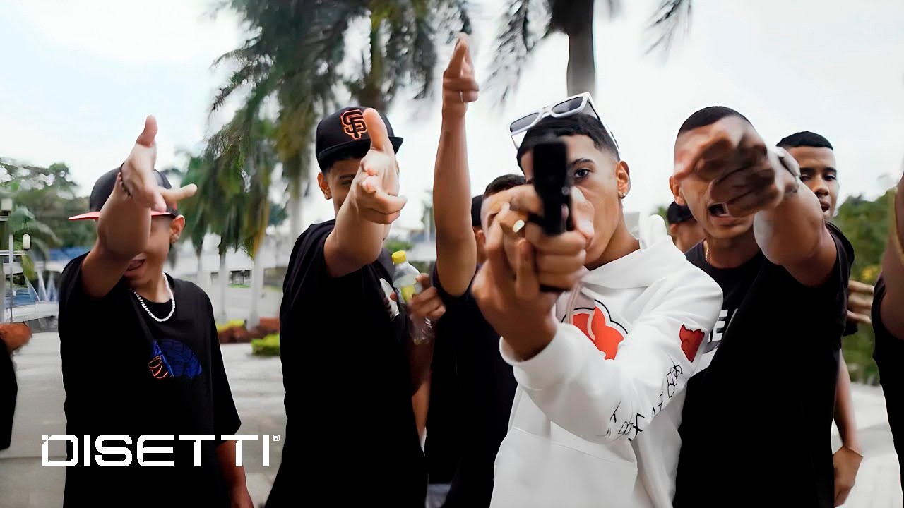 Quiero Tenerte - Roobert Hinestroza Ft Tigga, Robin Rouse (Video Oficial)