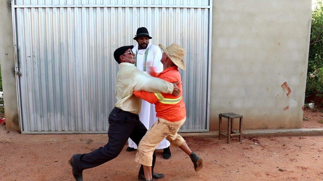 seu mane briga por causa do jumento