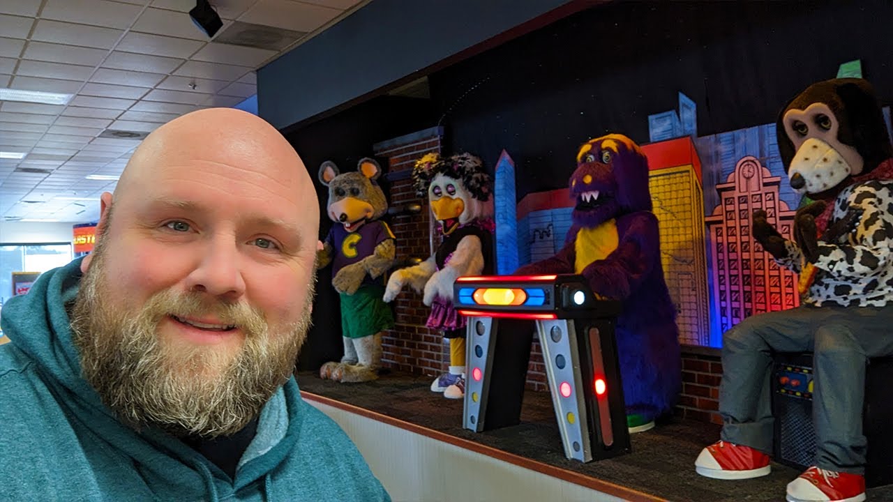 I Visit The 1 Stage At The Chuck E. Cheese's In El Paso Texas