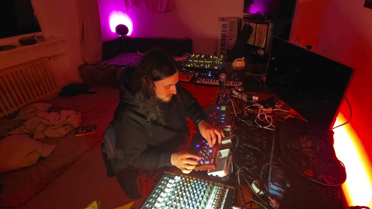 Live jam 0.1 (sorry for noise)