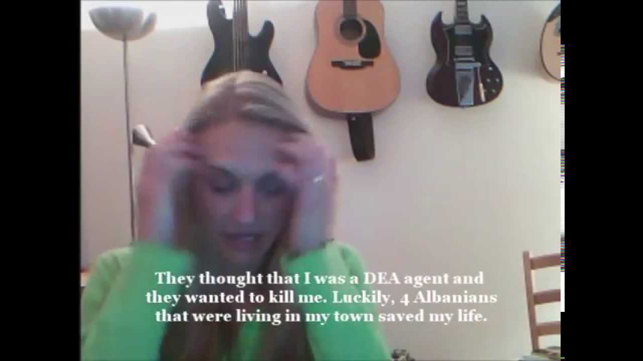 American Female Polyglot Speaks 9 Languages