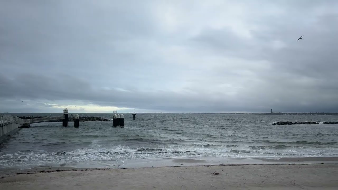 Schilksee Strand: Wintersturm in der Kieler F&ouml;rde 7.2.2025
