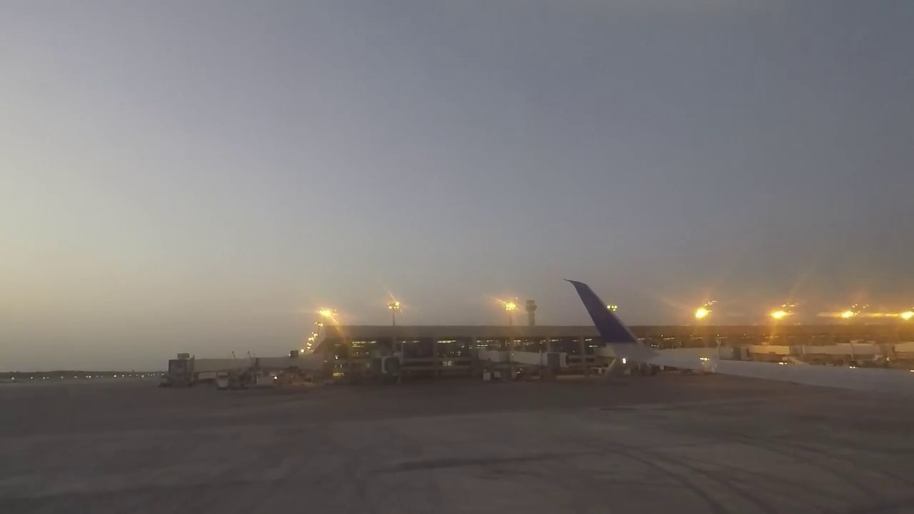 Full Flight | United Airlines 737-900ER Cancun to Houston