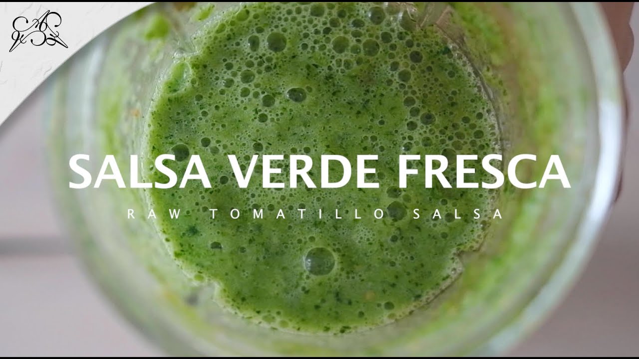 The Easiest Green Salsa Ever! Raw Green Tomatillo Salsa - Salsa Verde Fresca